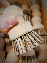 Charger l'image dans la galerie, Brosse Vaisselle et Ménage en Bois