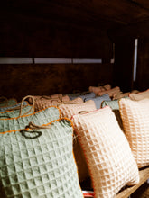 Charger l'image dans la galerie, savonnerie - oleron - ile oleron - zero dechet