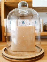 Charger l'image dans la galerie, savon-surgras-bio-miel-savonnerie-artisanal-fait-main-charente-maritime