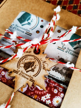 Charger l&#39;image dans la galerie, Coffret de Noël artisanal avec savons naturels et lingette lavable – La Savonnière d’Oléron