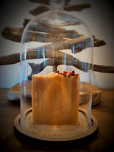 Charger l'image dans la galerie, Savon Douceur de Rosalie – Lait d’Ânesse &amp; Rose de Grasse