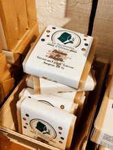 Charger l'image dans la galerie, Ingrédients naturels du savon au lait d’ânesse avec beurre de karité et huile de coco biologique